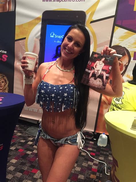 Hot Stripper Texas Patti Goes On Tour To Get Naked And Meet Her Fans Photos