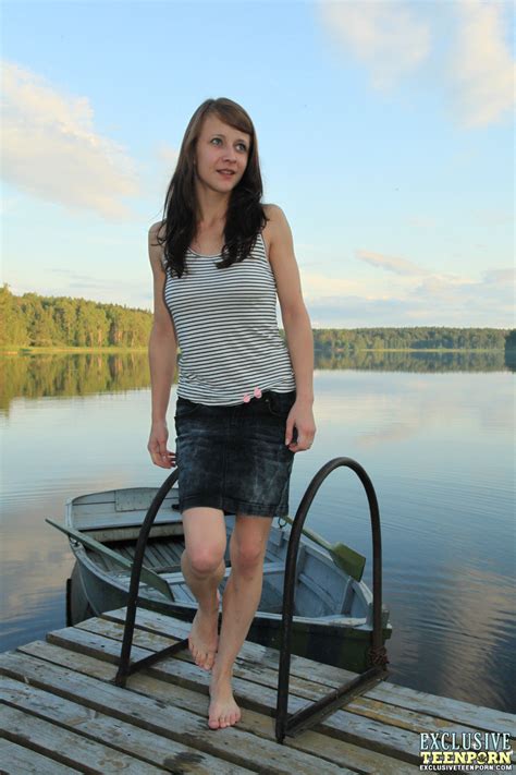 Brunette Babe Posing Nude Porn Pictures Xxx Photos Sex Images Pictoa