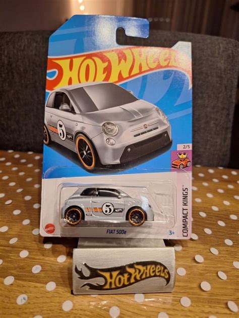 Hot Wheels Compact Kings Fiat E L