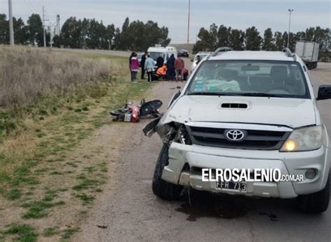 Una Mujer Fue Internada En Muy Grave Estado Tras Protagonizar Un Choque