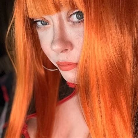 British Tart Tina Snua Tugs On Her Perky Nipples Chain Smokes Cigarettes Big Tits Bbw