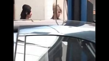 crazyamateurgirls estoy perforada MILF Marina con pesados piercings en el coño puño