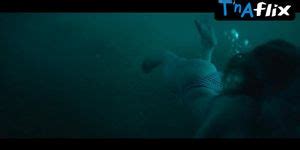 Amelie Hoeferle Bikini Scene In Night Swim Tnaflix