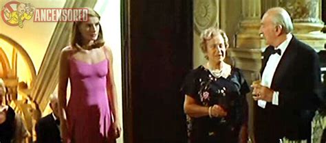 Naked Dominique Sanda In Les Ailes De La Colombe