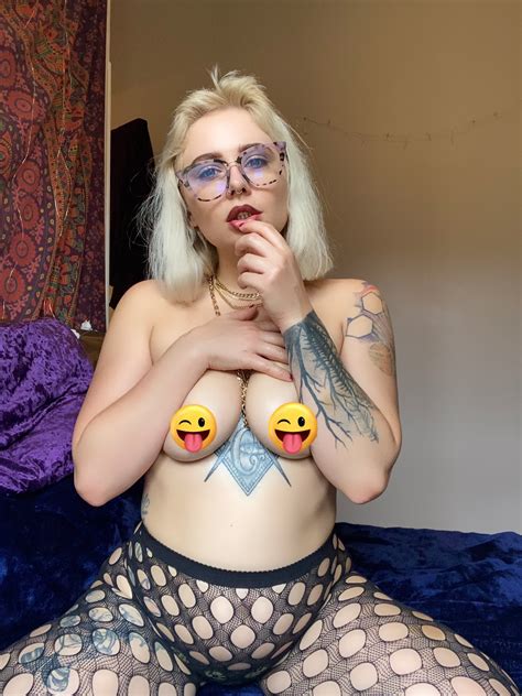 PennyPenelope On Twitter Happy Fuck Me Friday Do You Want To Spend