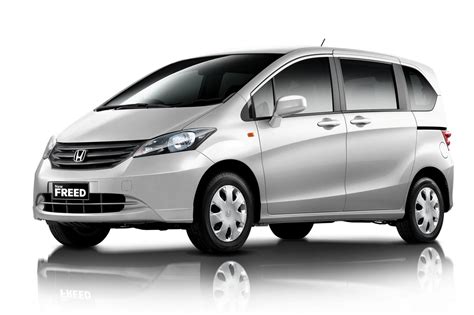 Honda Freed 2008 – 2016, 1 поколение, Компактвэн: технические ...