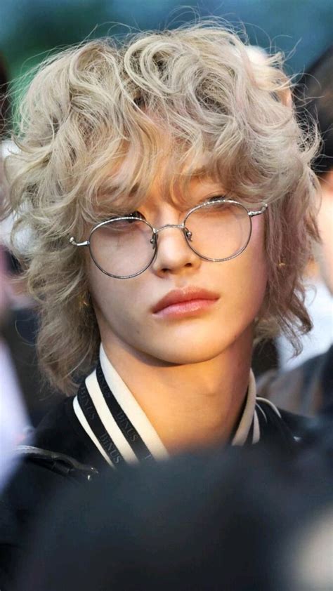 Blonde Curly Wonbin Riize Nel 2024
