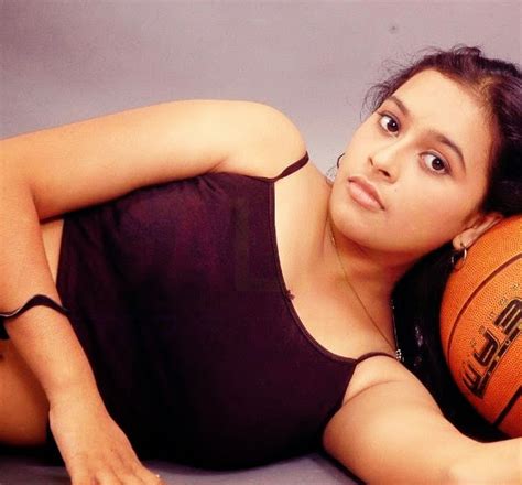 Sri Divya Latest Hot Stills Sexy Photos Gallery Actor Wallpapers HD Image