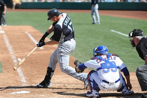What Is An Inside Out Swing In Baseball