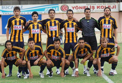 Ayaktakiler Oturanlar Bucaspor 2008 2009