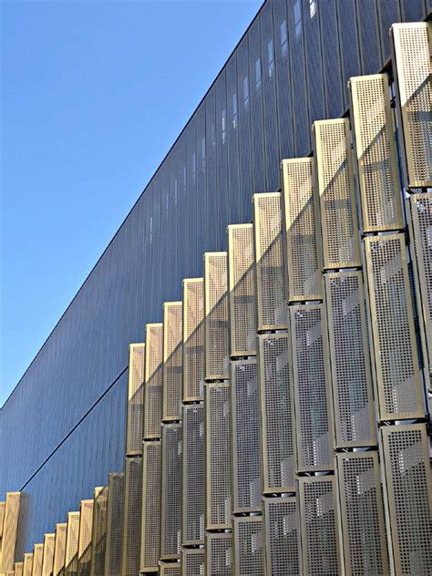 Perforated Sheets With Unique Designs & Wide Applications