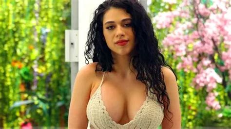 Gorgeous With Great Tits And Ass