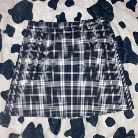 Minga London Women's Black and White Skirt | Depop