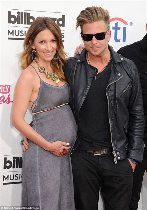 Ryan Tedder 2018: Wife, net worth, tattoos, smoking & body facts - Taddlr