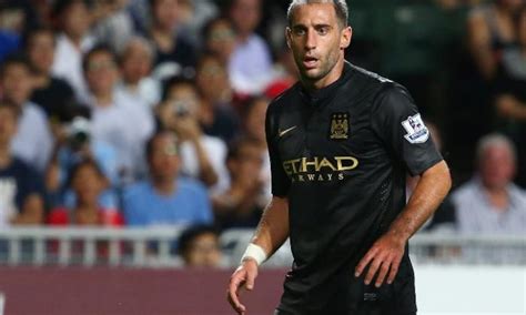 Zabaleta signs new Manchester City contract – talkSPORT