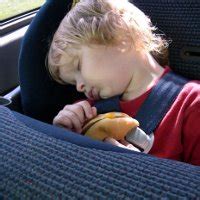 Что делать, если ребенка укачивает в машине. Совет
