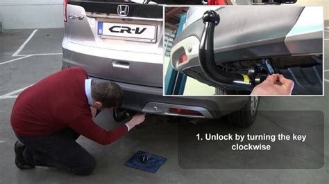 How to remove a trailer hitch lock? | Carguideinfo.com