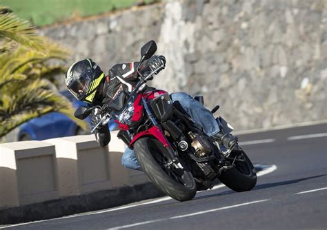 Prova Honda CB500F E CBR500R 2019 TEST Naked O Carenata Divertimento Assicurato Prove Moto It