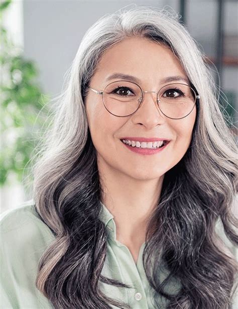 25 Best Hairstyles For Older Women Who Wear Glasses Short Hair Glasses