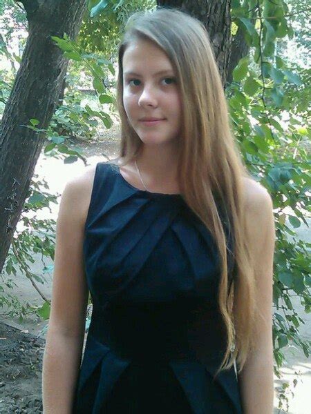 Hair Clothing Dress Shoulder Beauty Porn Pic