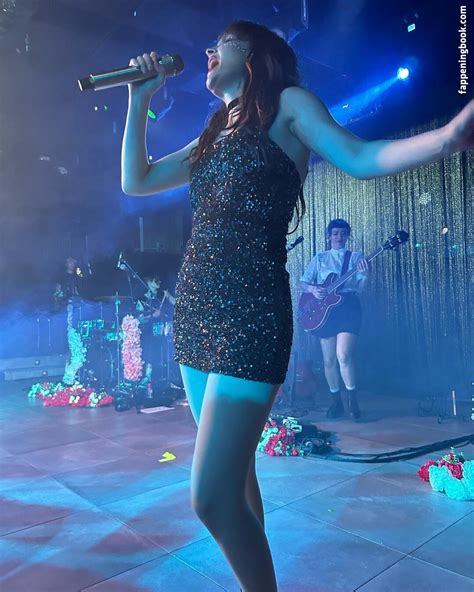 Lauren Mayberry Laurenevemayberry Nude The Fappening Photo FappeningBook