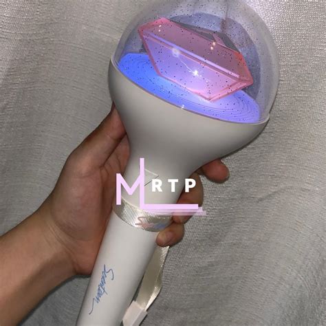 ON HAND SEVENTEEN Official Carat Bong Concert Light Stick Version 1