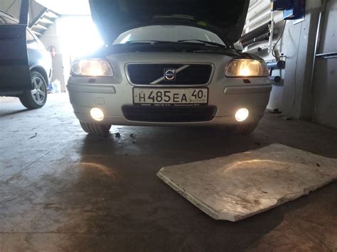 Линзы в туманки — Volvo S60 (1G), 2,4 л, 2005 года | тюнинг | DRIVE2