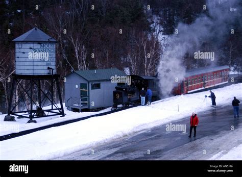 The Cog Railway Mount Washington Stock Photo Alamy