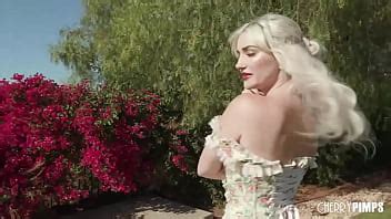 Skye Blue Gives A Sloppy Blowjob To Jay Romero And Lets Him Fuck Her Big Natural Tits XVIDEOS