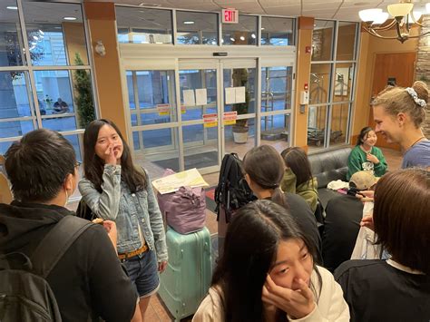 Some tearful goodbyes — Wynchemna