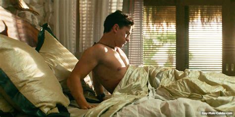 Tom Holland Shirtless And Sexy In Uncharted Naked Male Celebrities