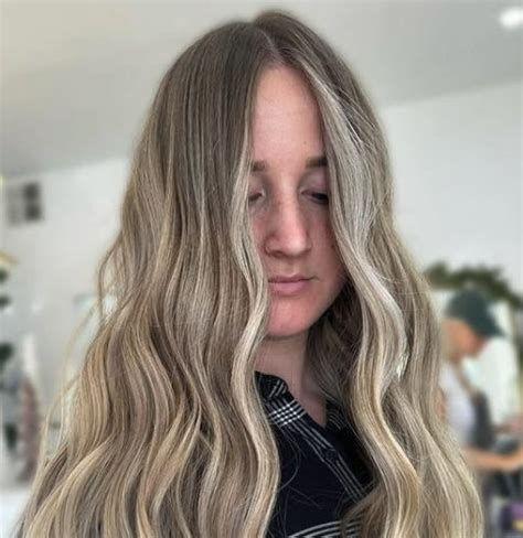 Smokin Hot Ash Blonde Hair Color Ideas