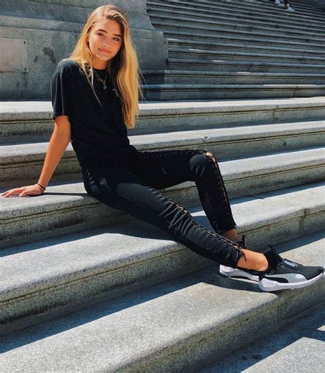 Pin By Scherry Van Kirk On Lizzy Greene Fancy Casual Outfits Fashion