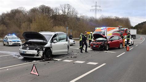 Hardegsen drei Verletzte bei Unfall auf Bundesstraße 241