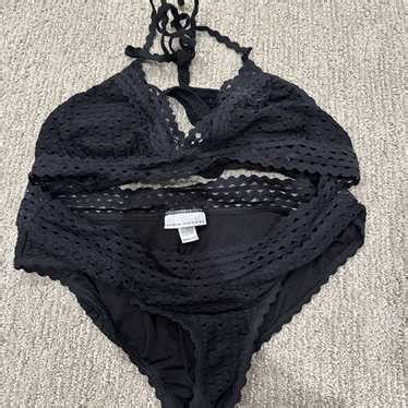 Robin Piccone Large Black Bikini Crochet Design Gem