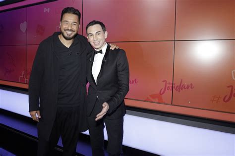 Photo Exclusif Moundir Jordan de Luxe pose avec ses invités de l