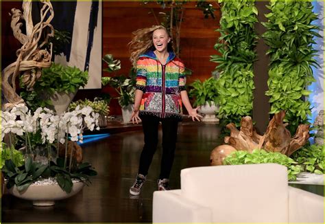 Jojo Siwa Reacts To Being Called A Gay Icon On Ellen Show It Feels Amazing Photo