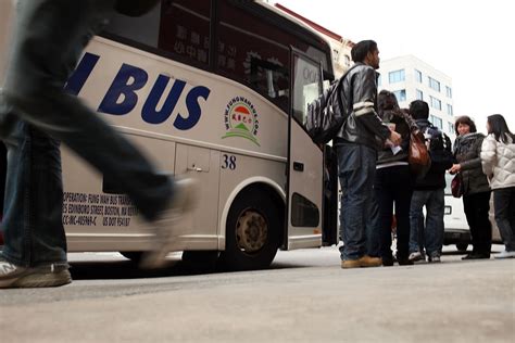 ‘Jersey Jitney’ Buses Face NYPD Scrutiny | Observer