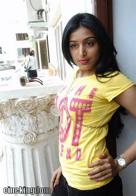 HOT HOT ACTRES Hot Actress Padma Priya Beautiful Pictures