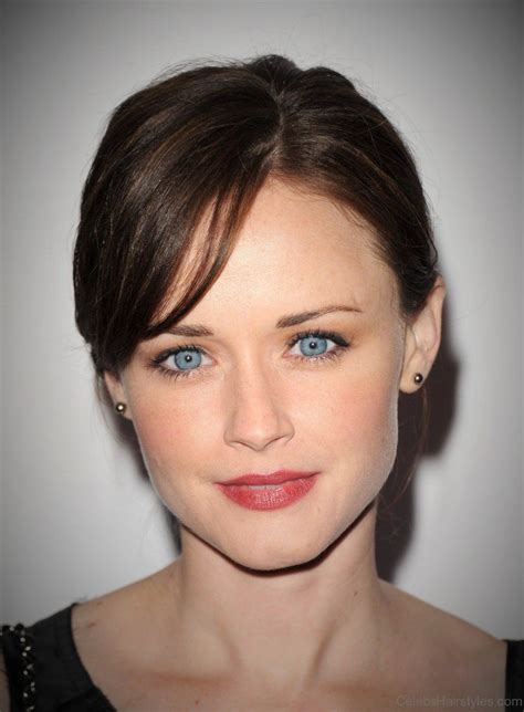 31 Beautiful Hairstyles Of Alexis Bledel