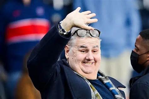 J ai été en boîte gay et j ai roulé quelques pelles L étonnante confession du spécialiste