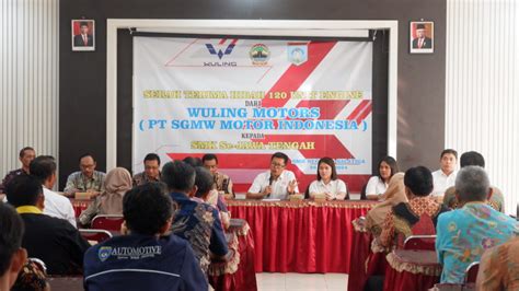 Wuling Bakti Pendidikan Donasi Mesin Untuk Smk Dan Universitas Di Jawa