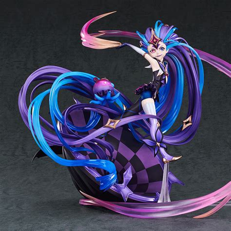 Star Guardian Zoe 1/7 Scale Figure | Riot Games Store