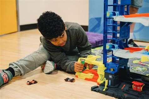 Hot Wheels Mattel Celebran Mes Del Autismo Con Juguete Inclusivo