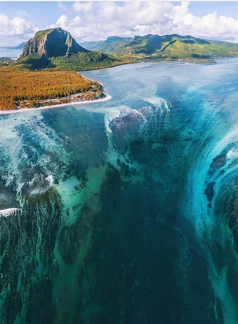 Mauritius Underwater Waterfall Helicopter Tour