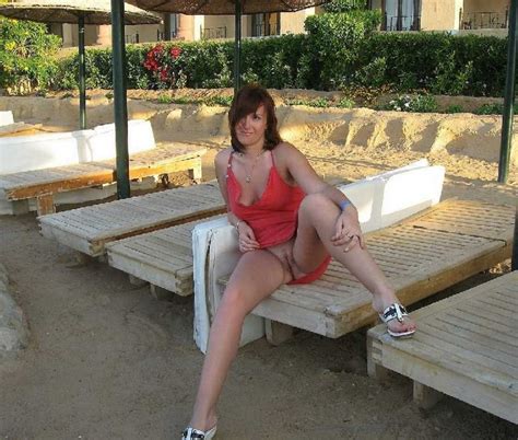 These Hotwives Are Ready For A Bull DSC Porn Pic