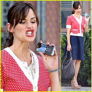 Jennifer Garner Is Polka Dot Pretty Jennifer Garner Just Jared