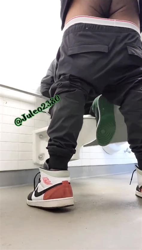 Public Stall Fuck ThisVid