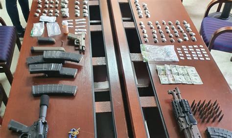 Ocupan Armas Balas Y Drogas En Residencial De Puerto Nuevo Primera Hora