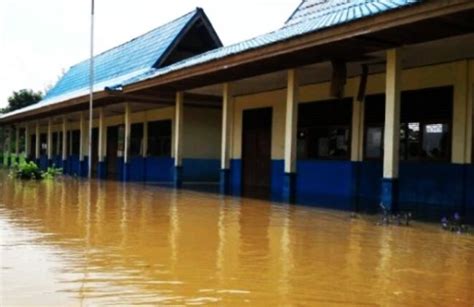 Dampak Banjir Di Provinsi Riau 21 Sekolah Terdampak